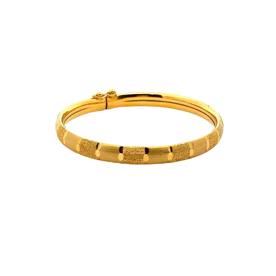 Load image into Gallery viewer, GOLD BANGLE ( 22K ) - P003370
