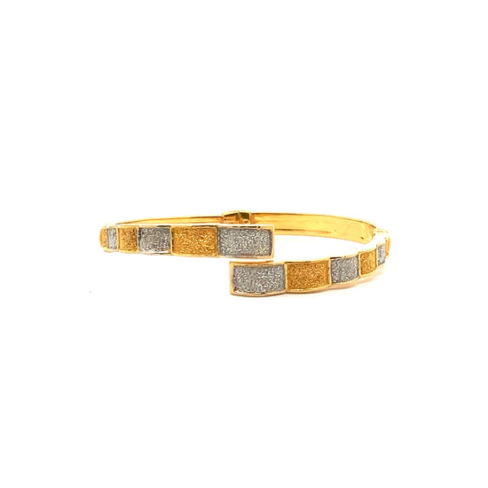 Load image into Gallery viewer, 22K GOLD BANGLE - P002647
