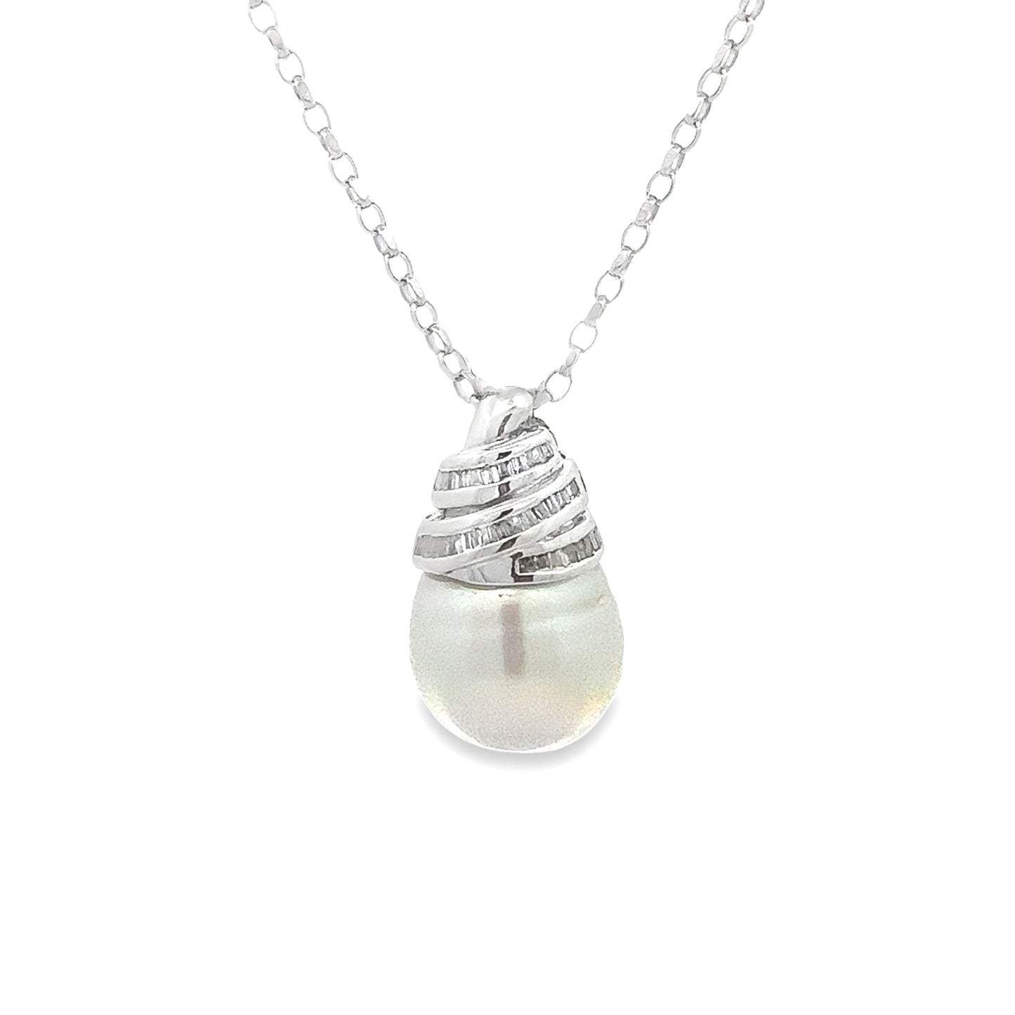 18K WHITE GOLD DIAMOND PENDANT - P001880
