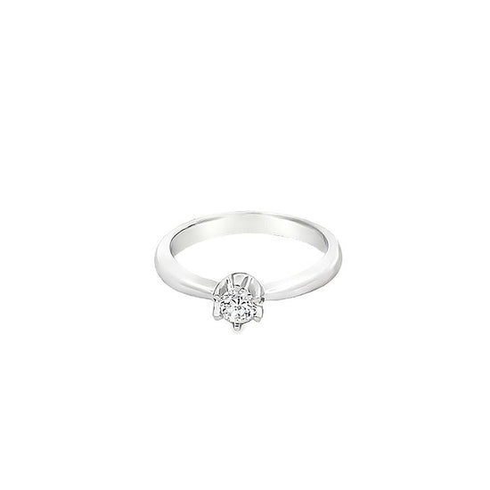 18K WHITE GOLD DIAMOND RING - P001014