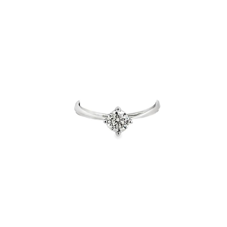 18K WHITE GOLD DIAMOND RING - P001271