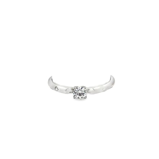 14K WHITE GOLD DIAMOND RING - P001161