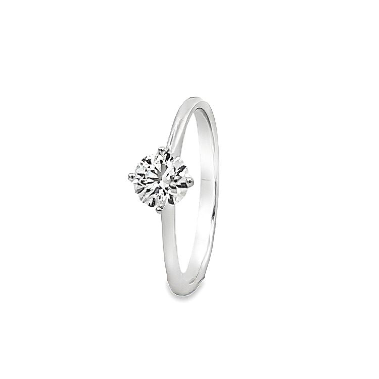 18K WHITE GOLD DIAMOND RING - P000210