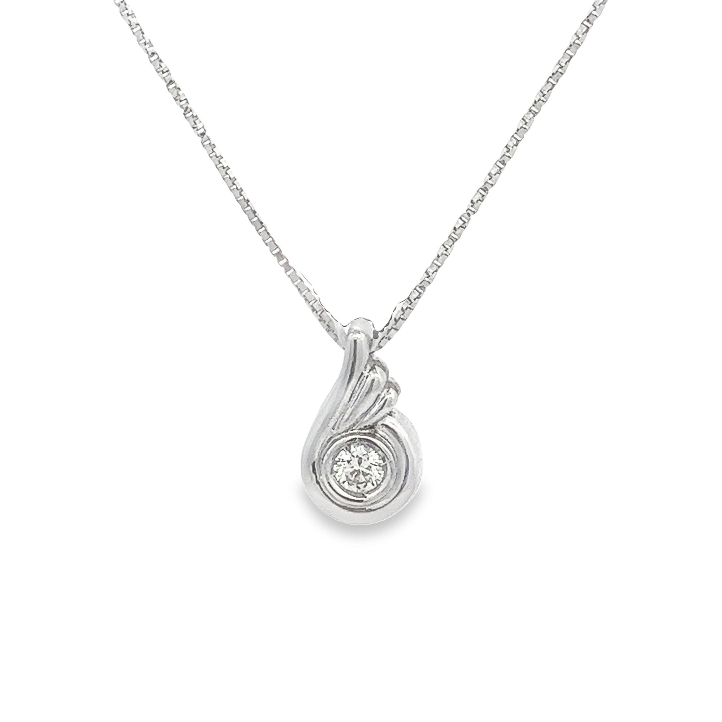 20K WHITE GOLD DIAMOND PENDANT - P000031