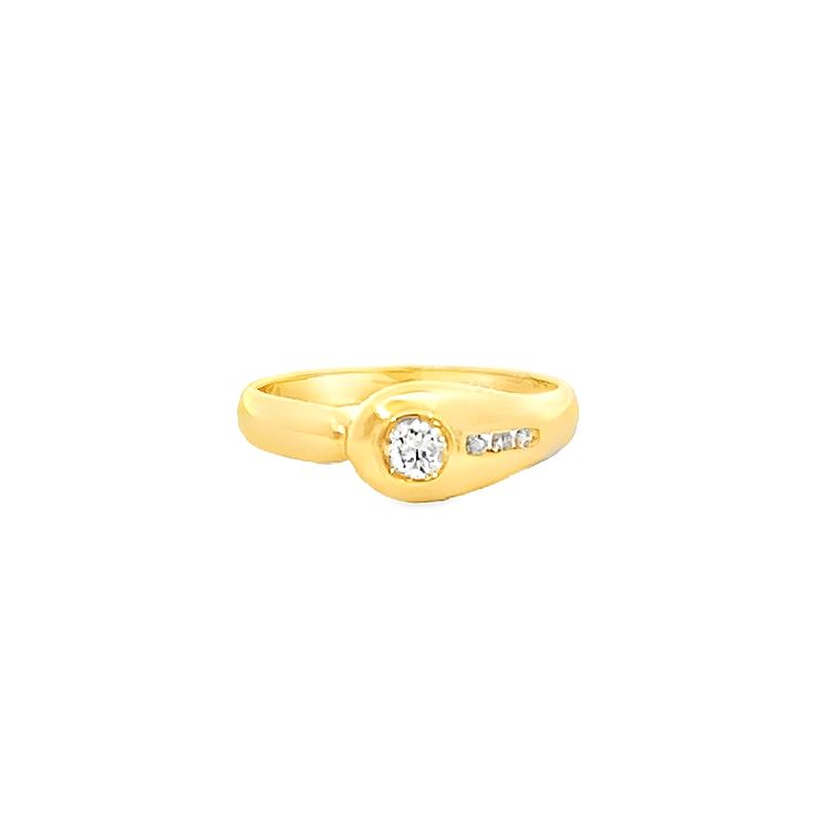 18K GOLD DIAMOND RING - 0016530