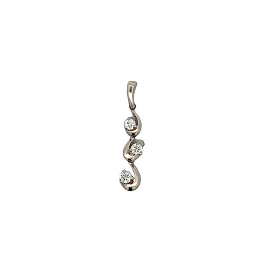 18K WHITE GOLD DIAMOND PENDANT - 0020342