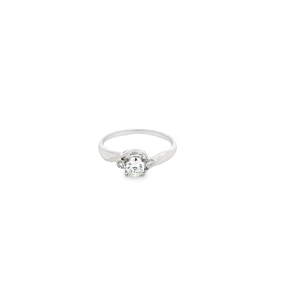 18K WHITE GOLD DIAMOND RING - 0021085