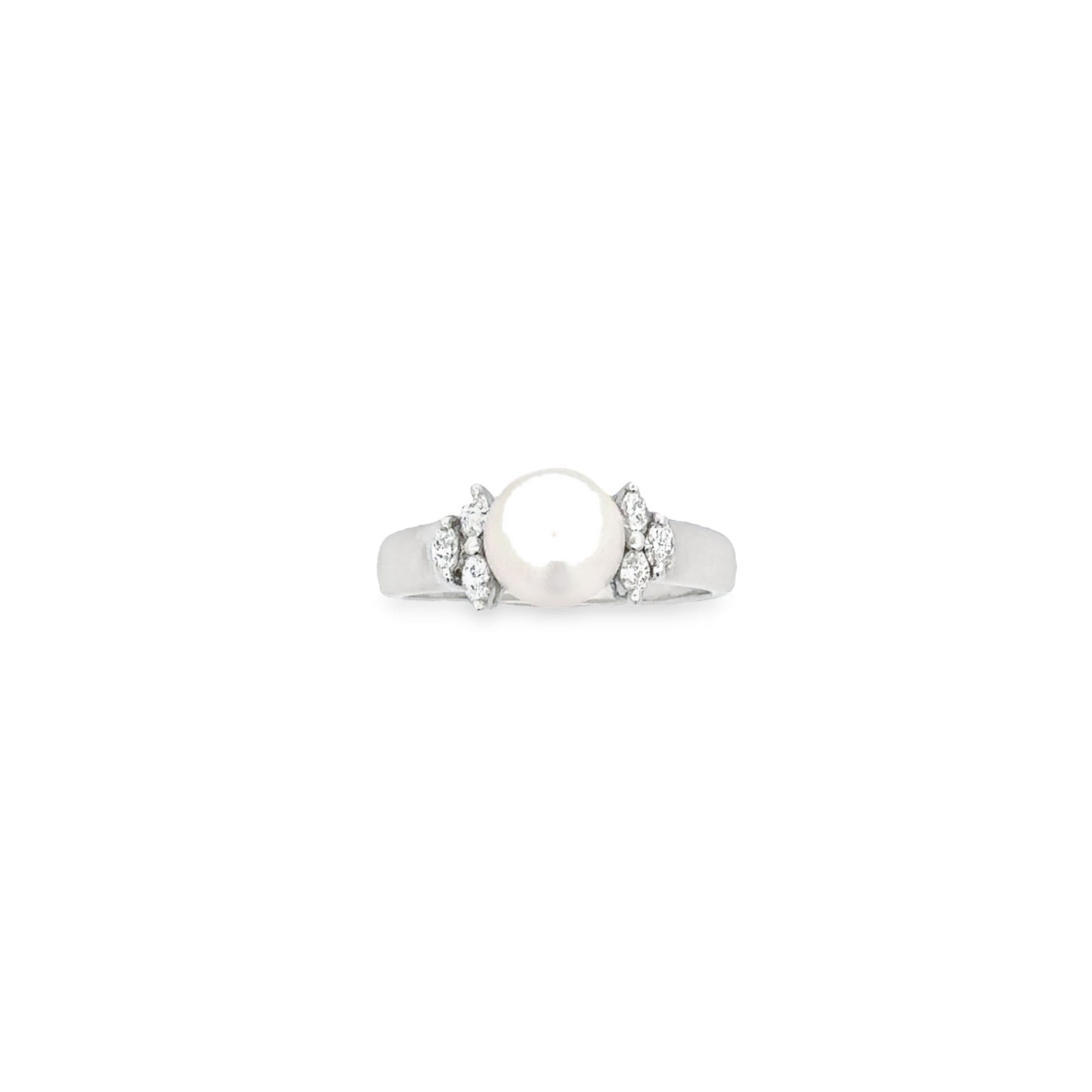 18K WHITE GOLD DIAMOND RING - 0021102