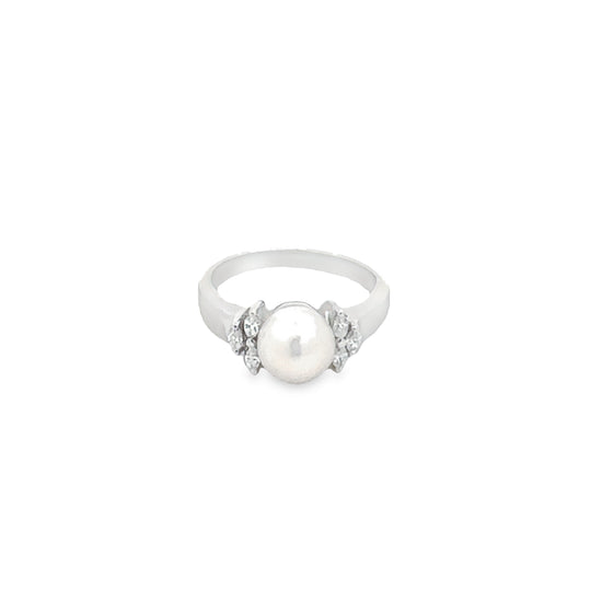 18K WHITE GOLD DIAMOND RING - 0021102