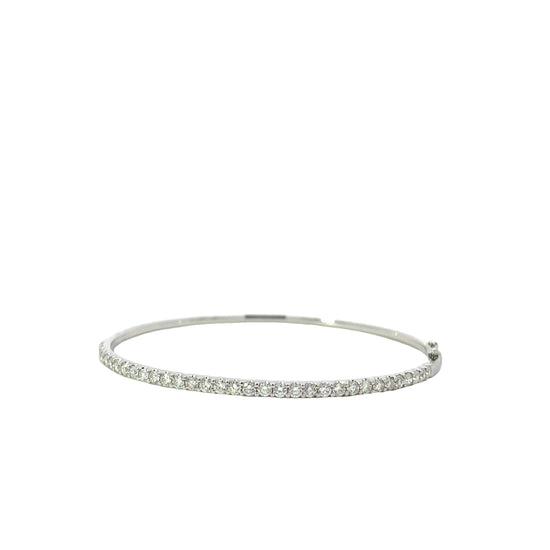 18K WHITE GOLD DIAMOND BANGLE - 0024310