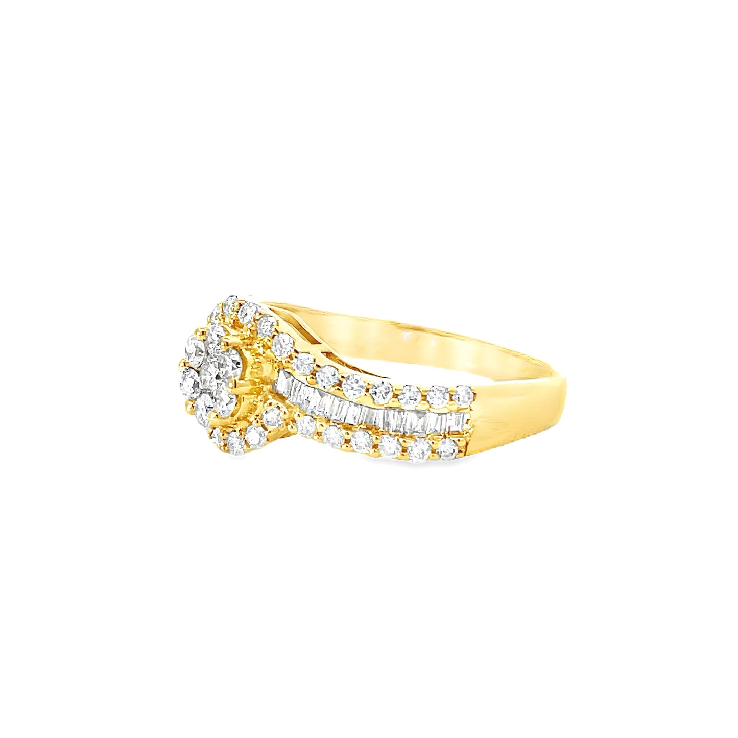 18K GOLD DIAMOND RING - 0024301
