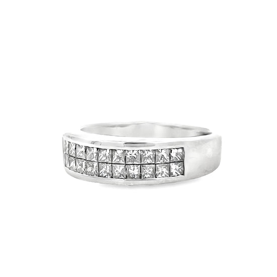 18K WHITE GOLD DIAMOND RING - 0024227
