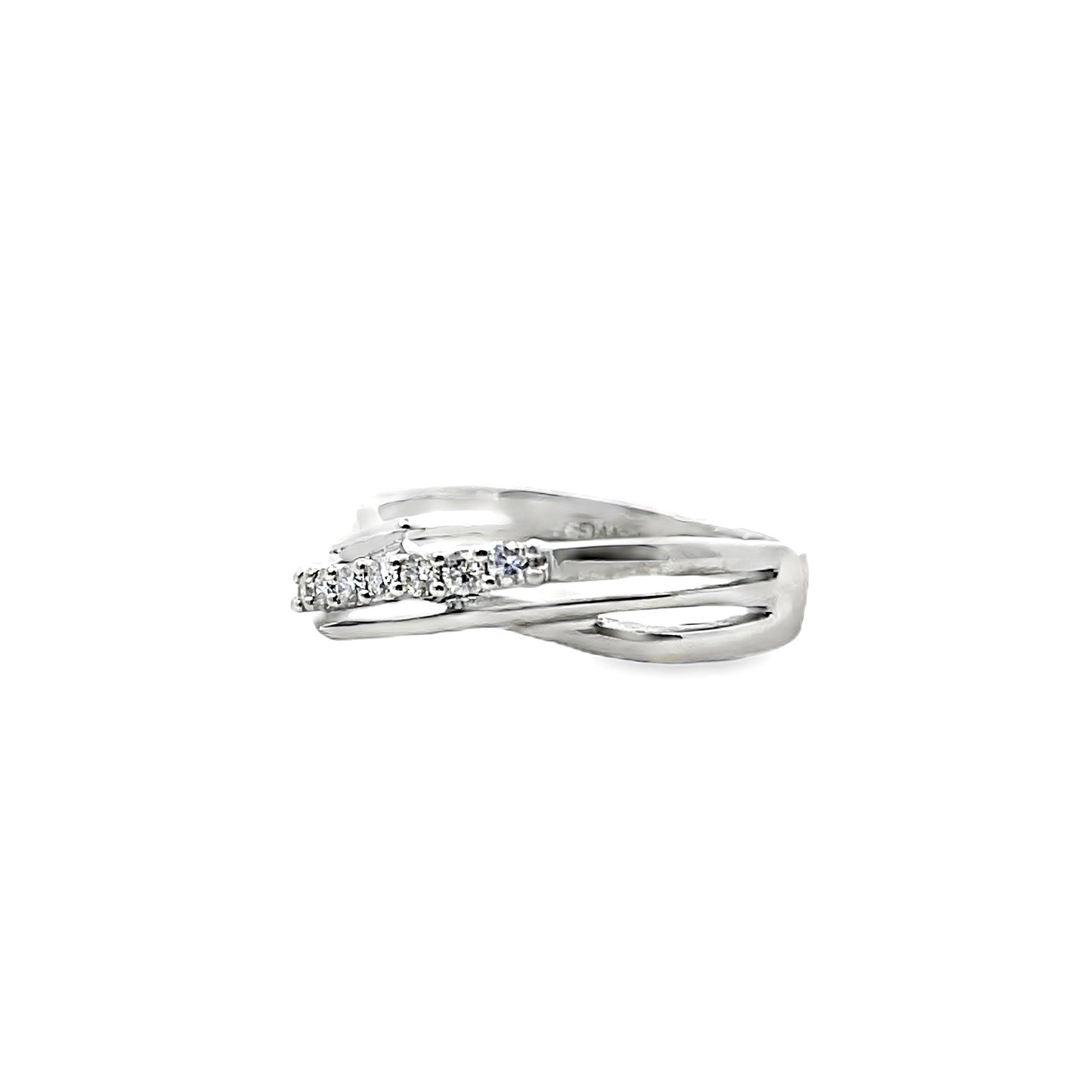 18K WHITE GOLD DIAMOND RING - 0024232