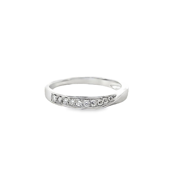 18K WHITE GOLD DIAMOND RING - 0024240