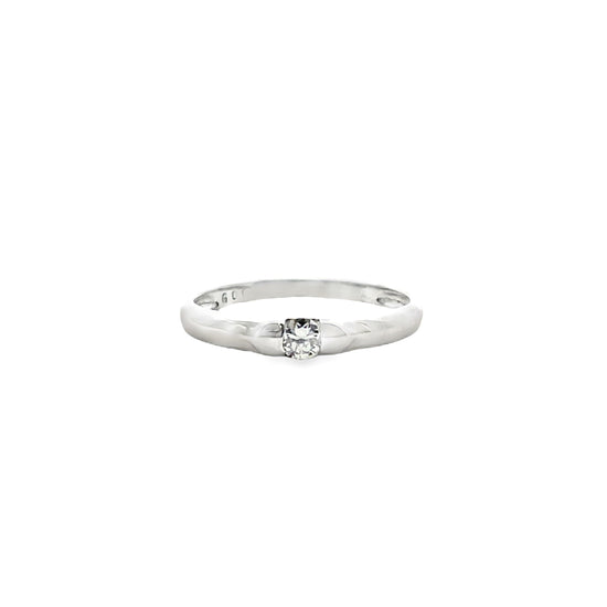 18K WHITE GOLD DIAMOND RING - 0024249