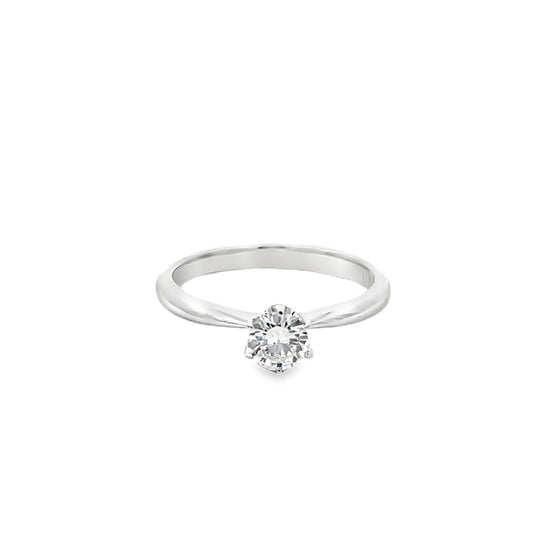 18K WHITE GOLD DIAMOND RING - 0024250