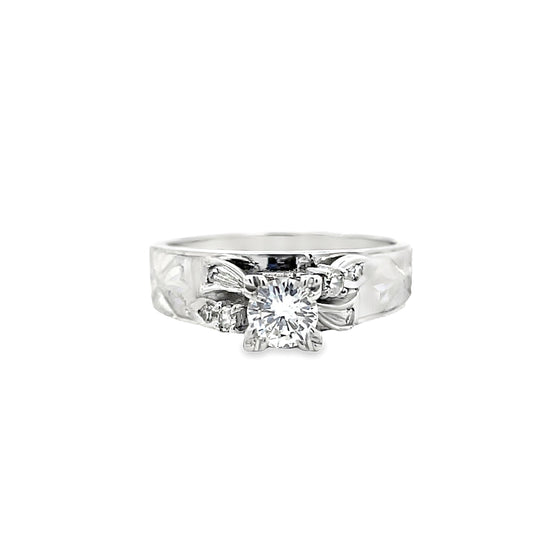 18K WHITE GOLD DIAMOND RING - 0024252