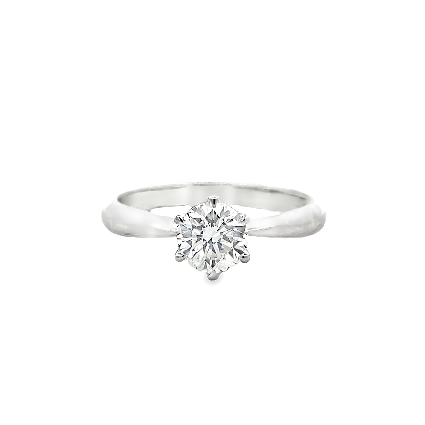 18K WHITE GOLD DIAMOND RING - 0024256