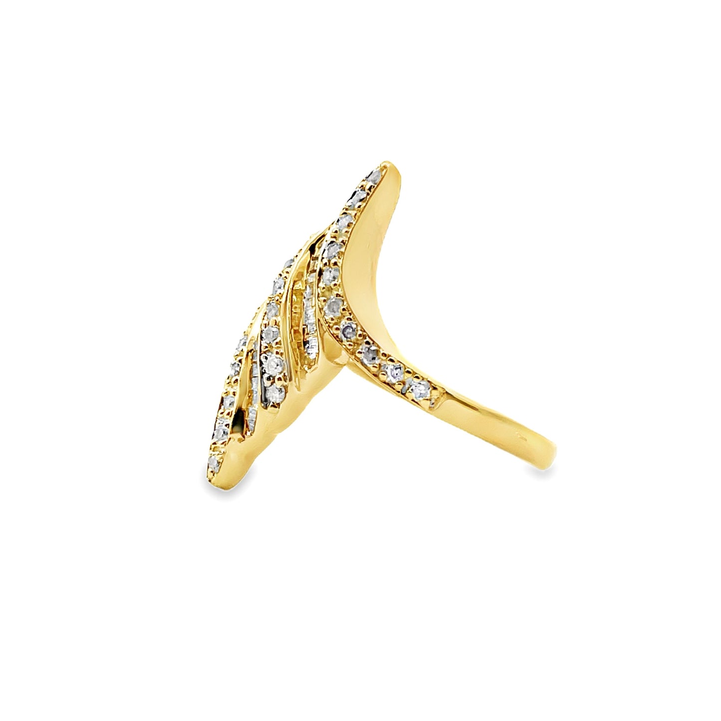 18K GOLD DIAMOND RING - 0024278