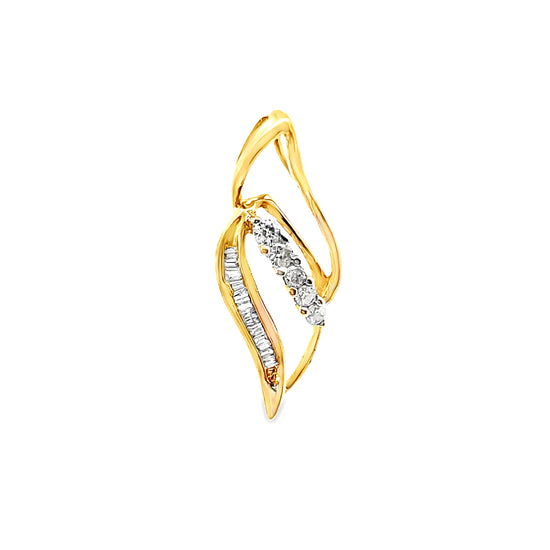 18K GOLD DIAMOND PENDANT - 0024397