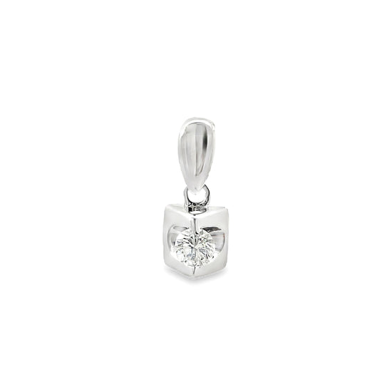 18K WHITE GOLD DIAMOND PENDANT - 0024407