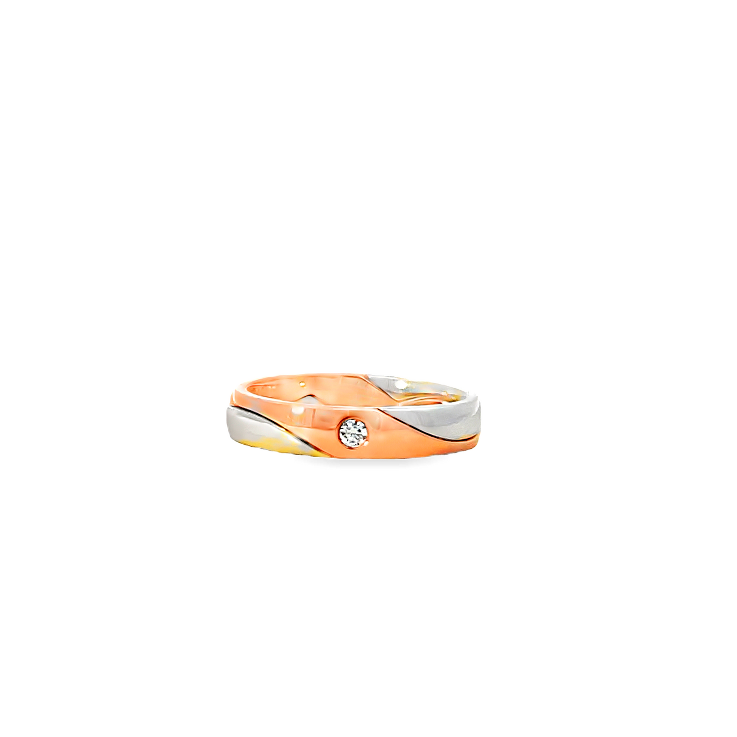 18K GOLD DIAMOND RING - 0024779