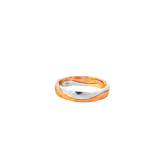 18K GOLD DIAMOND RING - 0024779