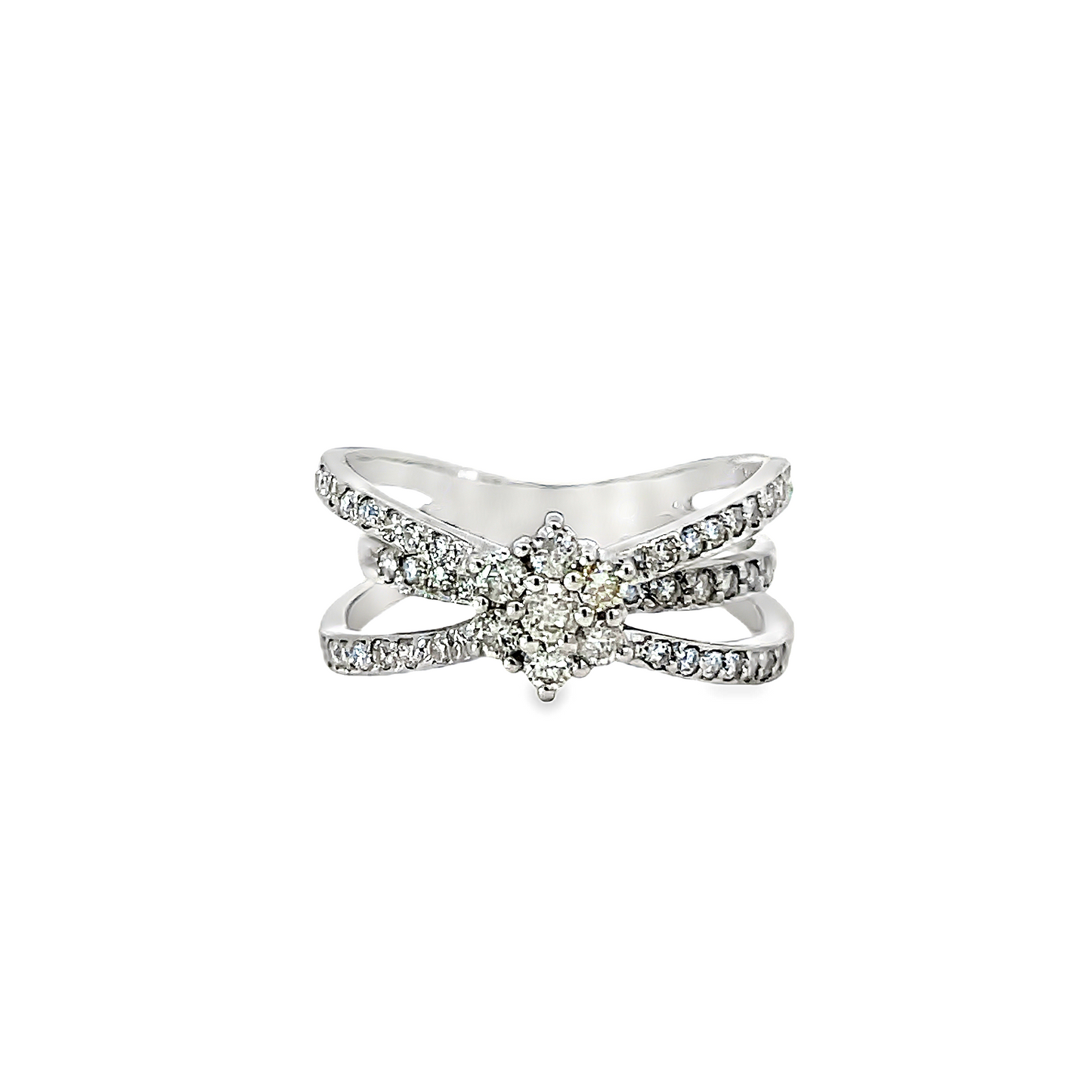 18K WHITE GOLD DIAMOND RING - 0024798