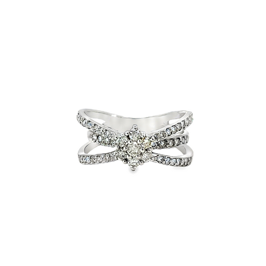 18K WHITE GOLD DIAMOND RING - 0024798