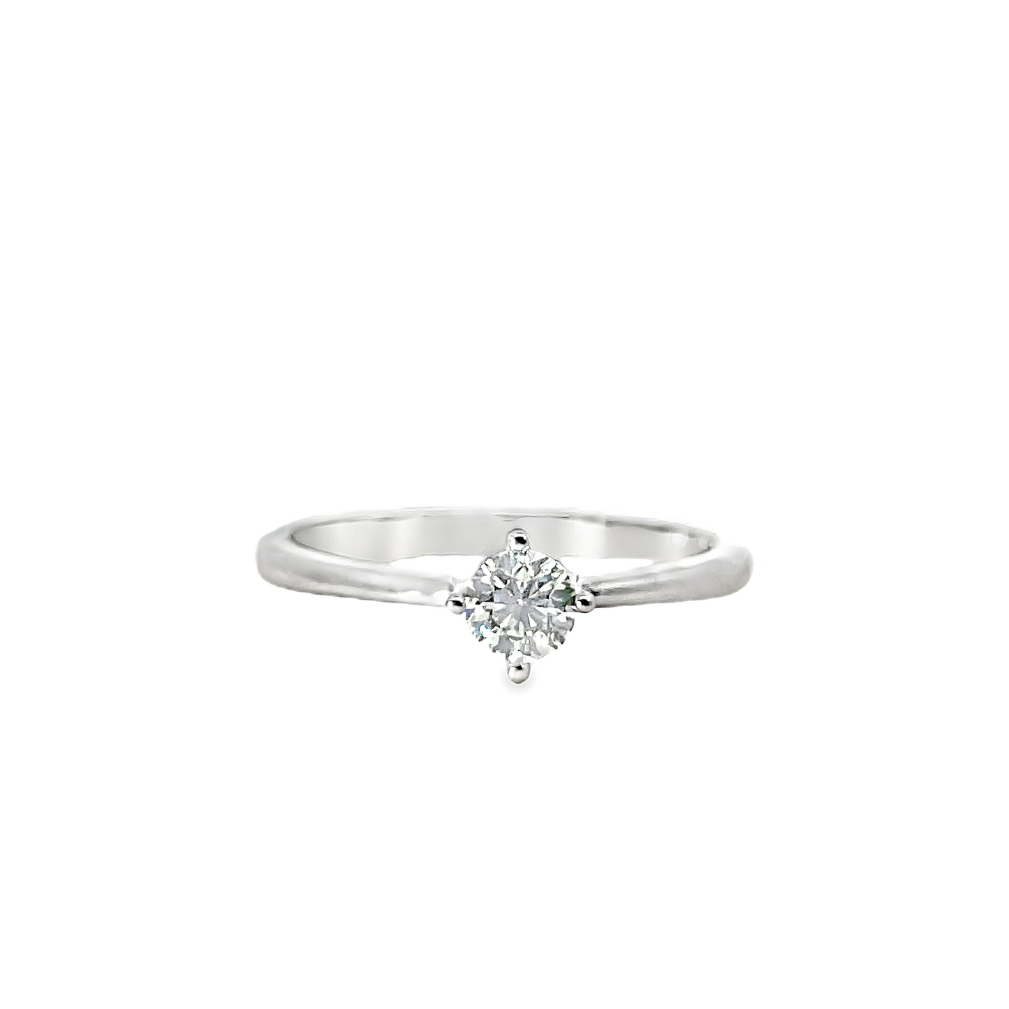 18K WHITE GOLD DIAMOND RING - 0024808