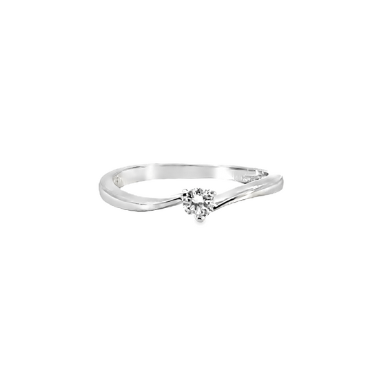 18K WHITE GOLD DIAMOND RING - 0024814