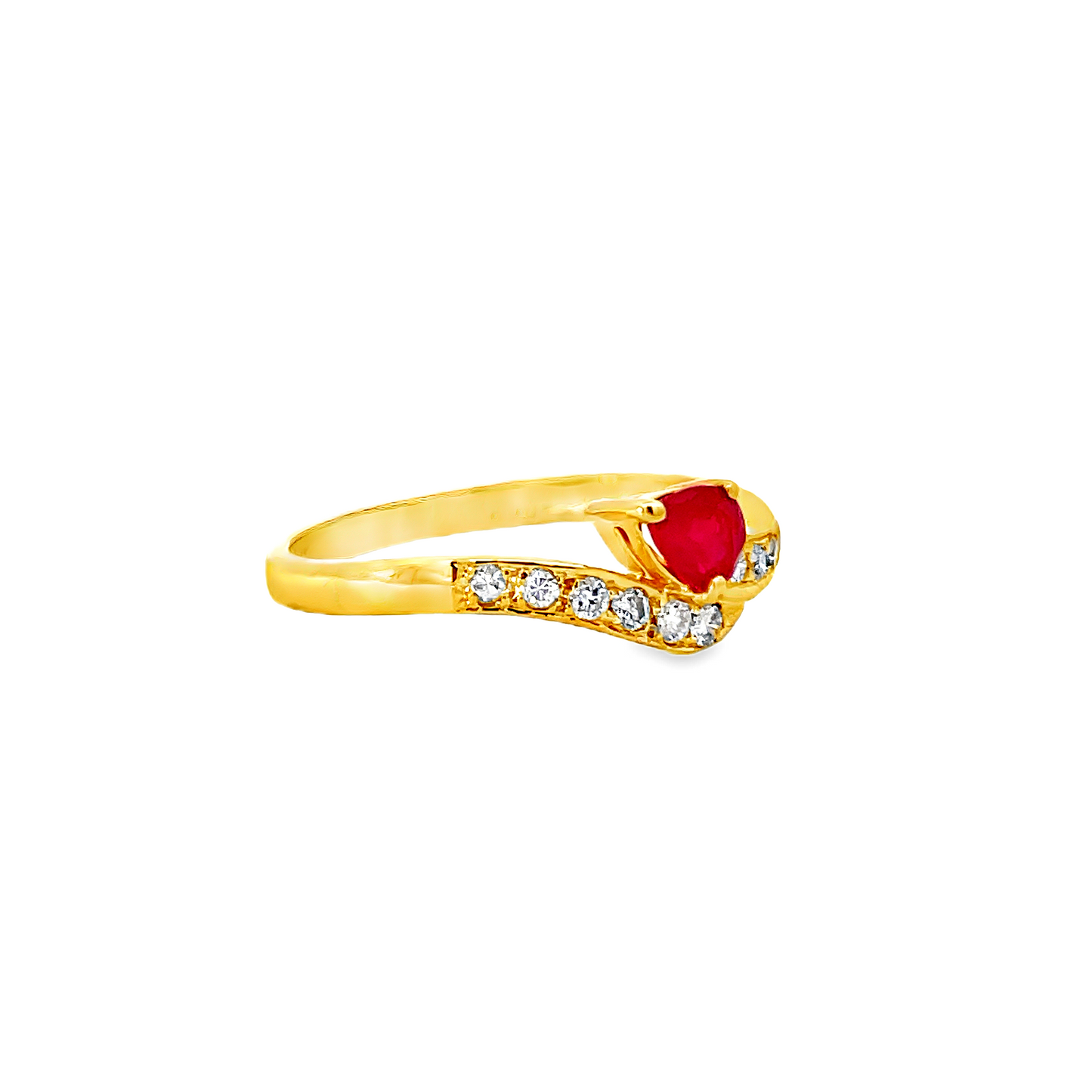 18K GOLD DIAMOND RING - 0024830