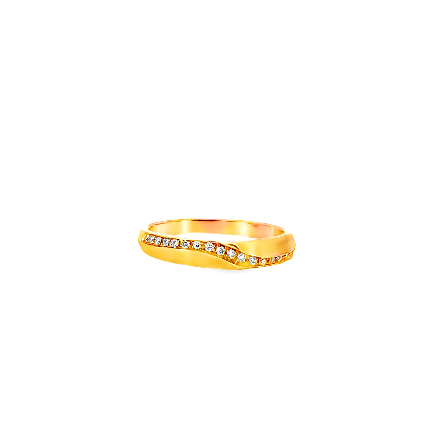 18K GOLD DIAMOND RING - 0024832