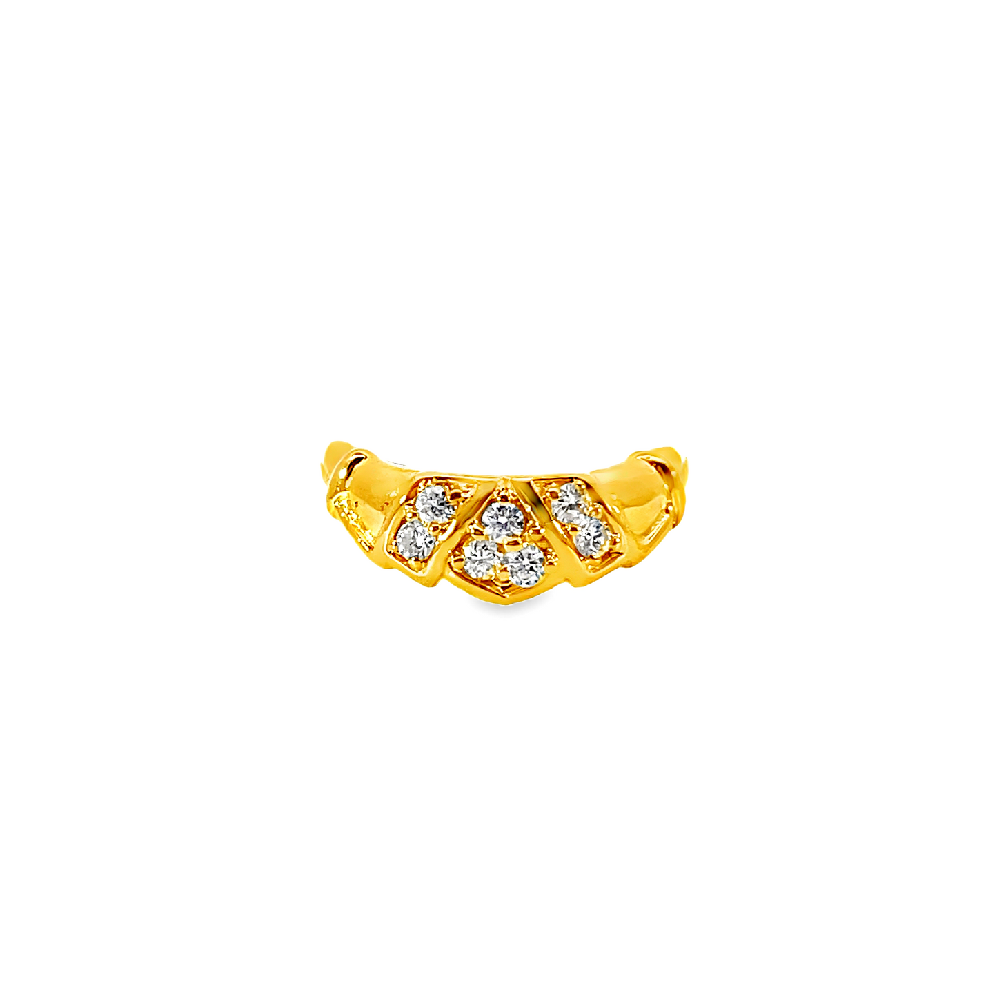18K GOLD DIAMOND RING - 0024836