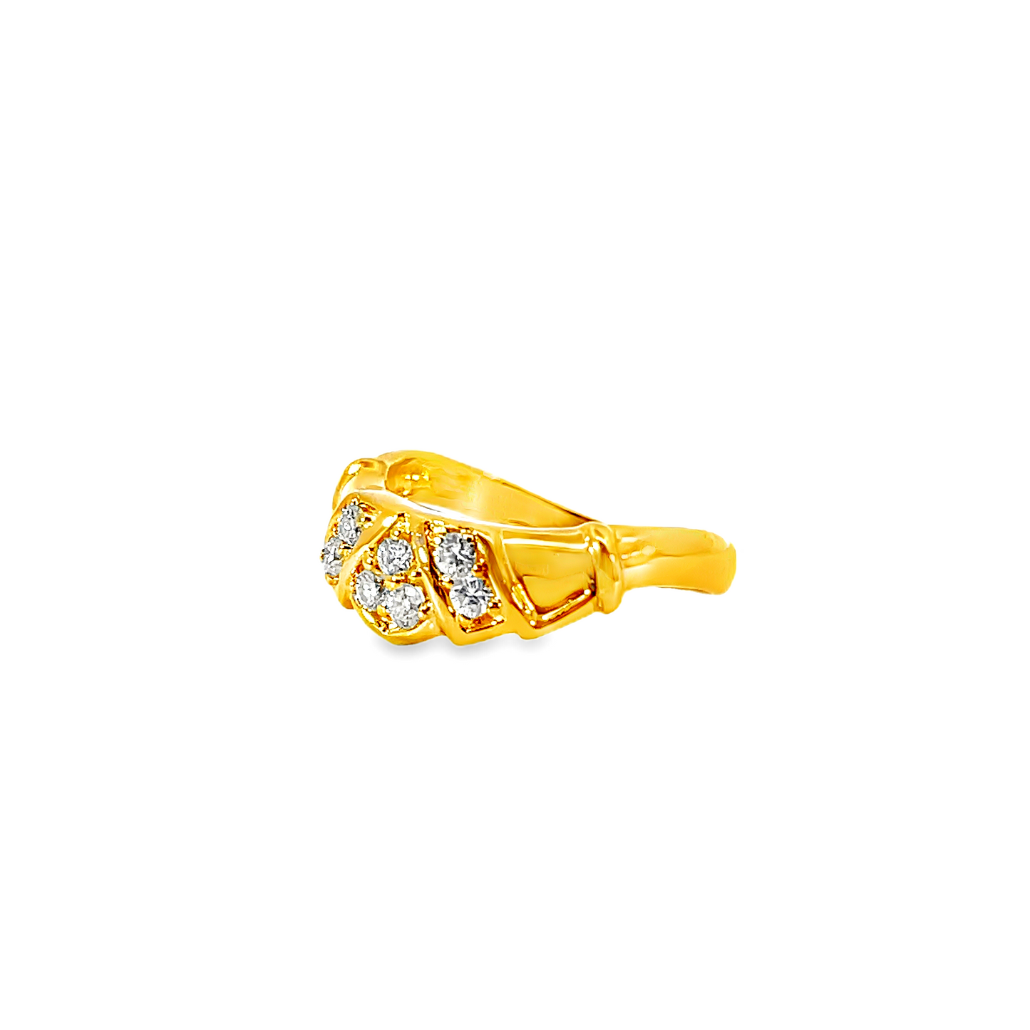 18K GOLD DIAMOND RING - 0024836