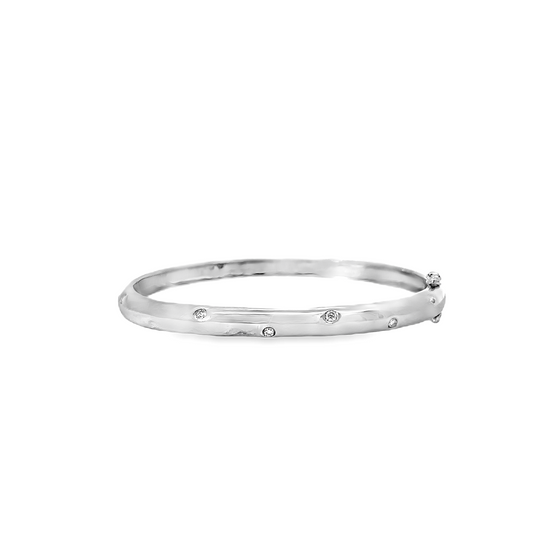 18K WHITE GOLD DIAMOND BANGLE - 0024849