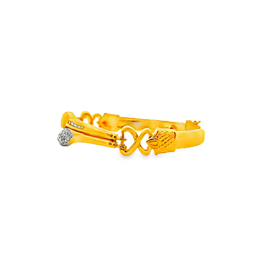 18K GOLD DIAMOND BANGLE - 0024870