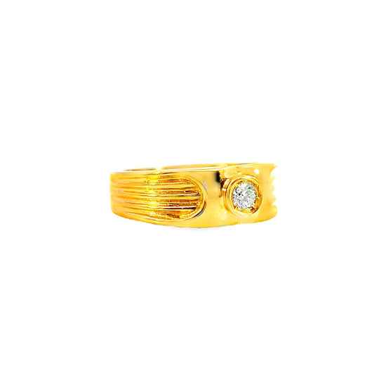 18K GOLD DIAMOND RING - 0025947
